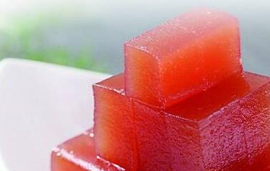 吃山楂糕有什么好处及功效（常吃山楂糕有什么好处）