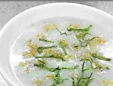 荷叶瘦肉莲子粥（莲子荷叶粥怎么做）