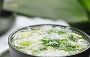 白菜鸡蛋粥的材料和做法步骤 白菜鸡蛋粥怎么煮好吃