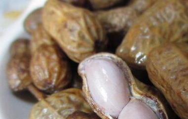 水煮花生的营养价值 新鲜水煮花生的营养价值