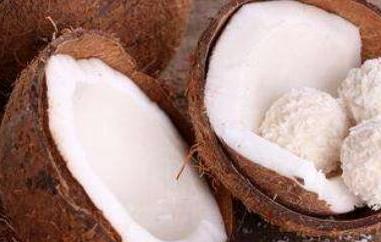 椰子肉怎么吃的功效与作用(椰子肉的功效与副作用椰子肉怎么吃)