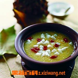 银耳粥的功效（小米银耳粥的功效）