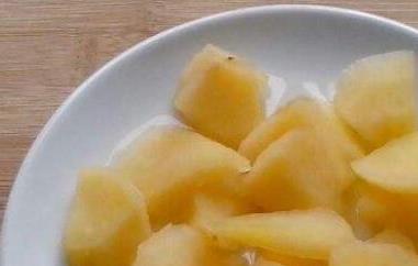 蒸苹果水如何做（蒸苹果水如何做好喝）