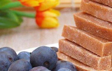 蓝莓山楂条的功效与作用（蓝莓山楂条的功效与作用禁忌）