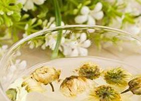 秋天喝什么茶最养生（秋天喝什么茶最养生最有效）