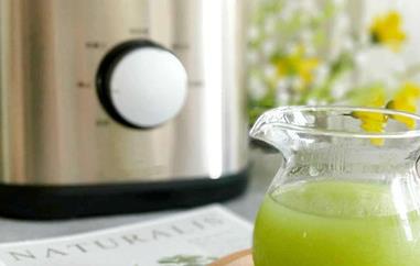 苦瓜汁的功效与作用 苦瓜汁的功效与作用可以减肥吗