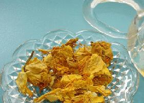 金莲花的功效与营养价值（金莲花的功效与营养价值是什么）