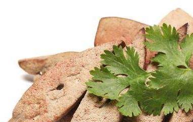 含铁的食物有哪些（日常生活中含铁的食物有哪些）