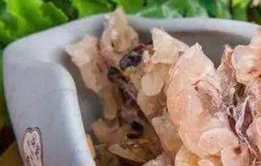 雪蛤膏的功效与作用（雪蛤膏的功效与作用是什么）