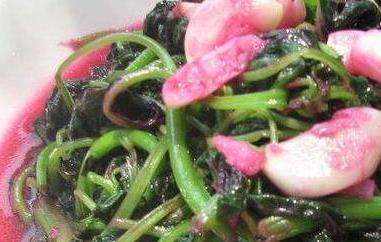 红汗菜怎么煮（红汗菜煮皮蛋）