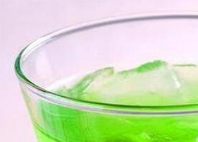 青梅绿茶的功效与作用（达利园青梅绿茶的功效与作用）