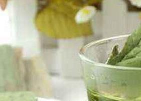 荷叶茶的功效与作用及禁忌(玫瑰荷叶茶的功效与作用及禁忌)