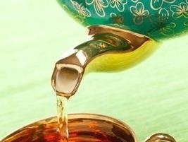 红茶加糖好处与坏处（红茶加糖好处与坏处图片）