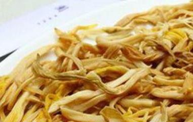 黄花菜的功效与作用（黄花菜的功效与作用痛风）