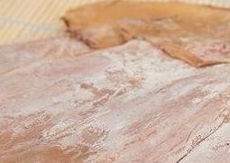 尤鱼干的营养价值（鱿鱼干的营养价值及功效）