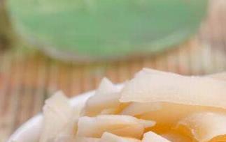 干椰子片的功效与作用（干椰子片的功效营养价值）