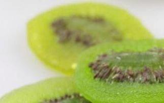 猕猴桃干为什么那么绿 猕猴桃干为什么那么绿 视频