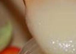 如何识别鸭脚木蜂蜜的真假 如何识别鸭脚木蜂蜜的真假图片