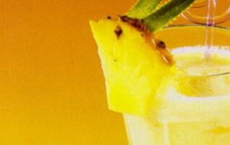 苹果香蕉汁的用料和做法步骤（苹果加香蕉怎么榨汁）