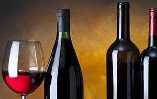 女性喝葡萄酒的好处有哪些 喝葡萄酒对女性有什么好处