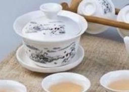 白瓷茶具怎样去除茶垢 白瓷茶具的茶垢怎么清洗