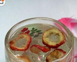 山楂干泡水喝的功效 山楂干泡水喝的功效与副作用