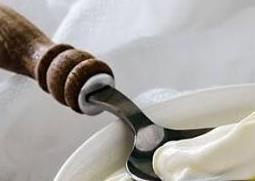 酸奶中的蛋白质的功效与作用 酸奶中的蛋白质的功效与作用及副作用