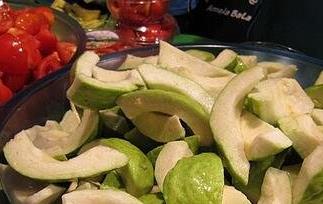 番石榴怎么吃 番石榴怎么吃才是正确的吃法