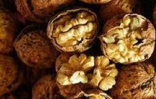 吃核桃有什么好处 吃核桃有什么好处一天吃几个最好