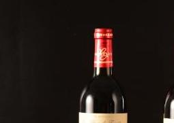 女性喝红酒的最佳时间（女性喝红酒的最佳时间和量的多少）