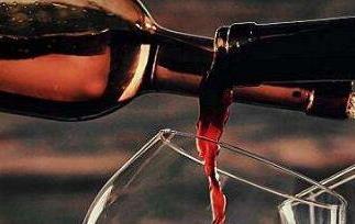 喝葡萄酒的好处有哪些（喝喝葡萄酒的好处）