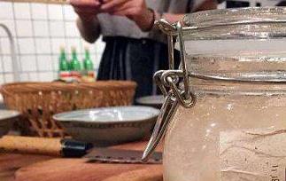 荔枝酒的功效与作用（荔枝酒的功效与作用及禁忌）