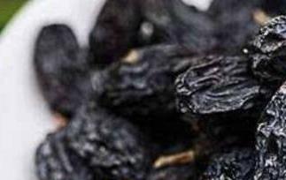 黑加仑干的功效与作用 黑加仑干的功效与作用及食用方法