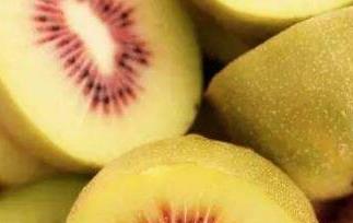 猕猴桃怎么吃才正确（红心猕猴桃怎么吃才正确）