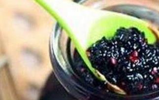 桑树枣泡酒有什么功效 桑树枣泡酒有什么功效和禁忌