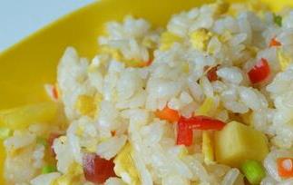 菠萝怎么做好吃（鸭肉炒菠萝怎么做好吃）