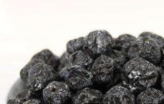 干乌梅泡水喝的功效 干乌梅泡水喝的功效禁忌