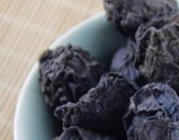 中药炒乌梅的功效与作用（中药炒乌梅的功效与作用是什么）