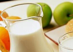 什么是脱脂牛奶（爱他美为什么是脱脂牛奶）