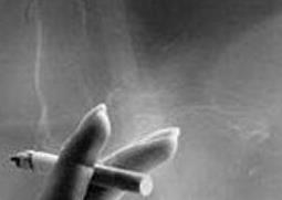 吸二手烟的危害有哪些（吸二手烟的危害有哪些?手抄报）