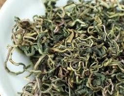 女性喝蒲公英茶的功效与作用（女人常喝蒲公英茶有什么好处?）