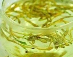 蒲公英煮水洗脸的方法与功效（蒲公英煮水洗脸的方法与功效视频）