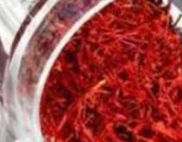 藏红花泡水喝的功效有哪些 藏红花泡水的药用价值