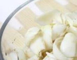 新鲜百合怎么晒干（新鲜百合怎么晒干不变黑）