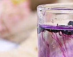 黑枸杞和红枸杞哪个好（黑枸杞和红枸杞哪个好喝）