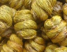 中药石斛泡水喝的功效（中药石斛泡水喝的功效与作用）