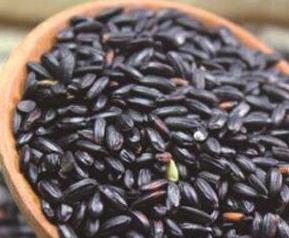 黑芝麻的功效与作用有哪些 黑芝麻的功效与作用有哪些食物