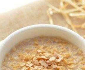 吃燕麦片的功效与作用 晚上吃燕麦片的功效与作用