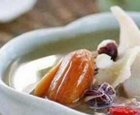 鸽子汤的功效与作用(鸽子汤的功效与作用能补肾壮阳)