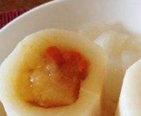 白萝卜蒸蜂蜜的功效与作用（蒸白萝卜加蜂蜜的功效）